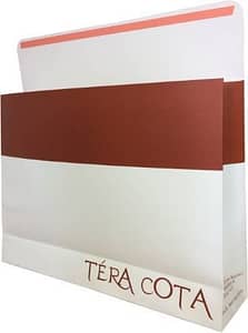 pochette papier luxe pour la marque téra cota
